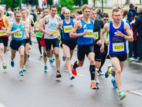 Przewodnik biegacza po maratonach: Wszystko, co musisz wiedzieć